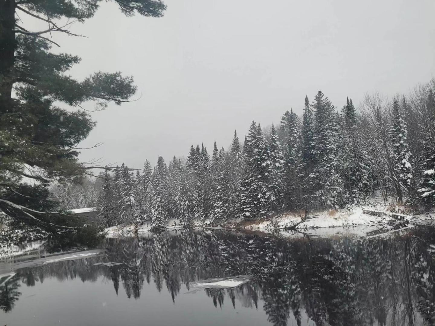 Chalet Le Jasmin Complet Riviere Kayak Nature Saint-Paulin